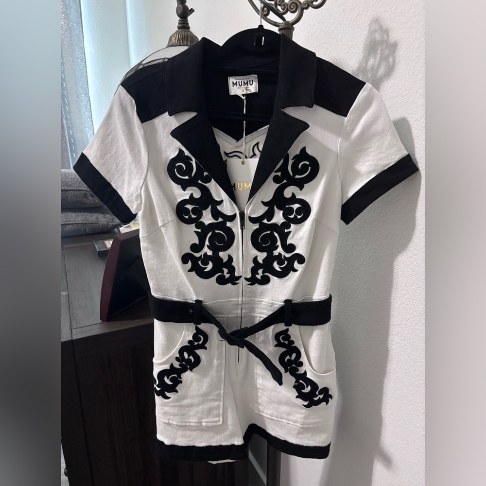 Show Me Your MuMu Outlaw Romper Black and White 🤠